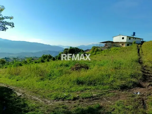 EN VENTA TERRENO EN LA LAJA #2