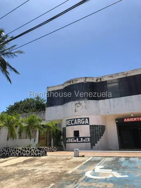 Local Comercial en Alquiler en Playa El Agua, Nueva Esparta - 12