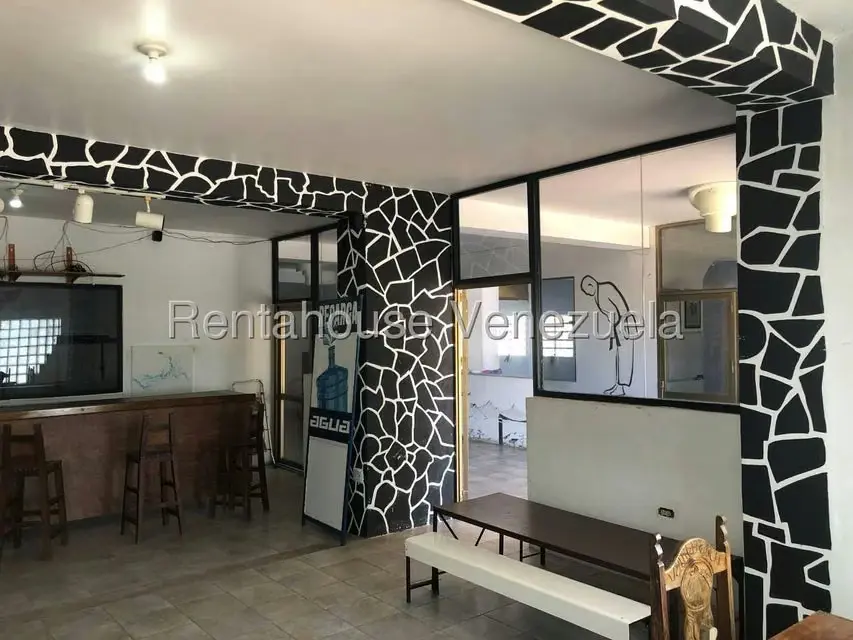 Local Comercial en Alquiler en Playa El Agua, Nueva Esparta - 8