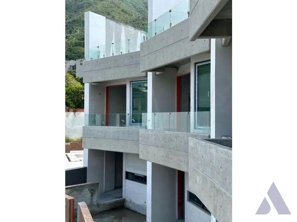Vendo casa 650m2 Sebucán 0367