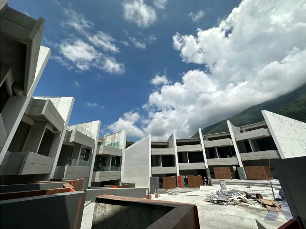Vendo casa 650m2 Sebucán 0367 - 5