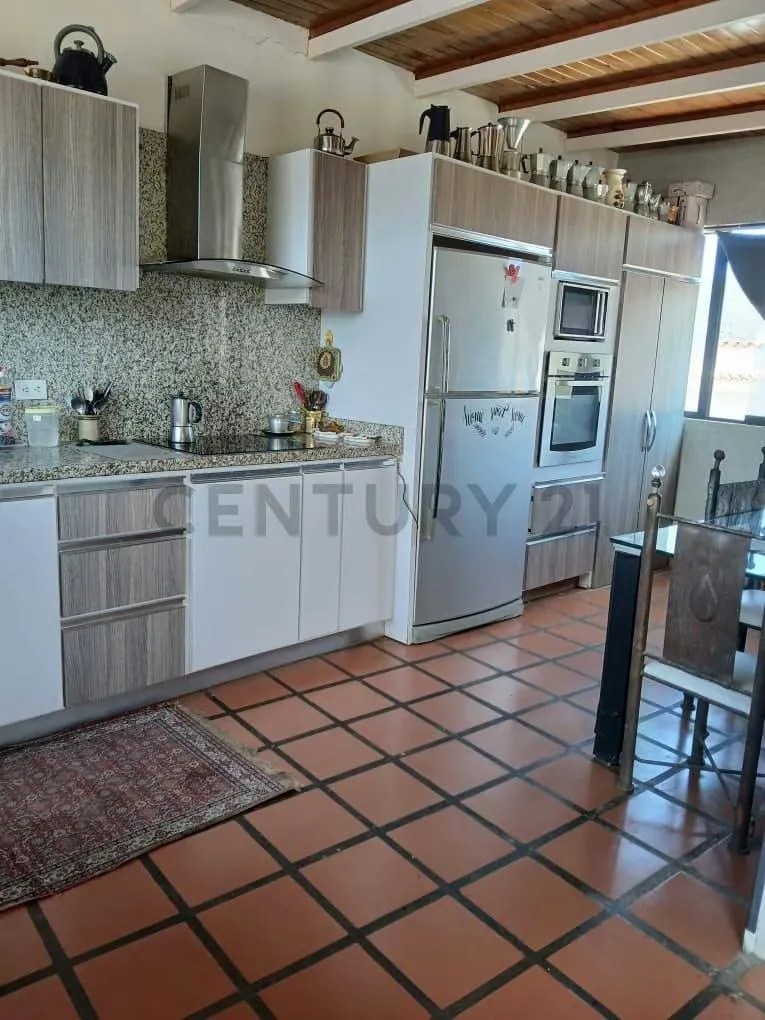 Tonw House Conjunto Residencial La Esmeralda,isla de Margarita - 17