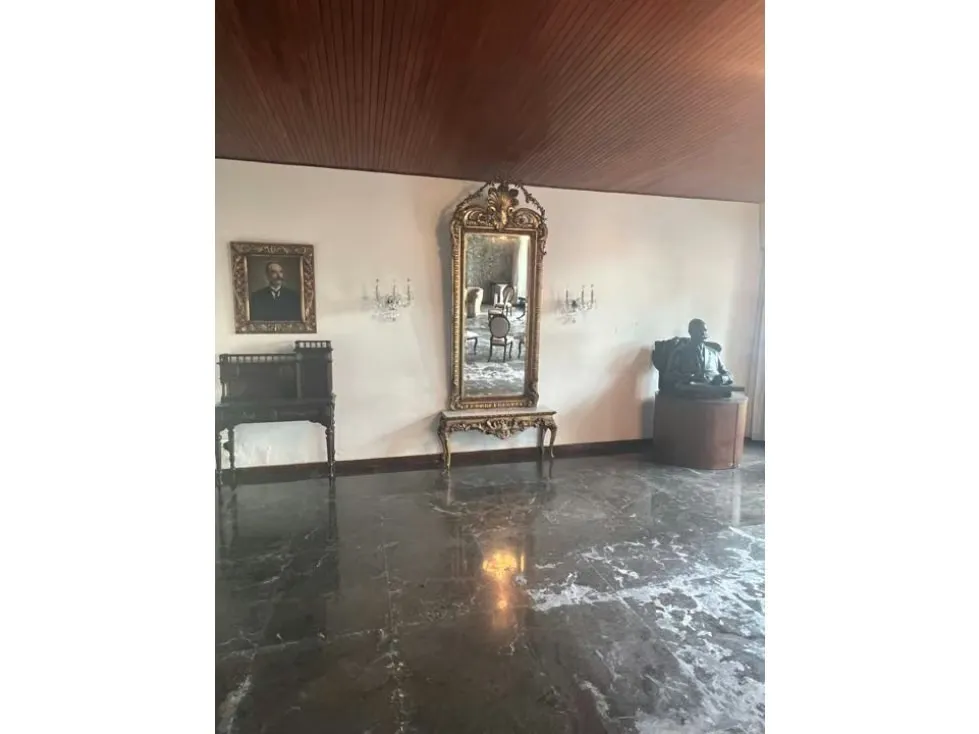 Se vende casa 1400 m2 10h/14b/8p Country Club 6658 - 12