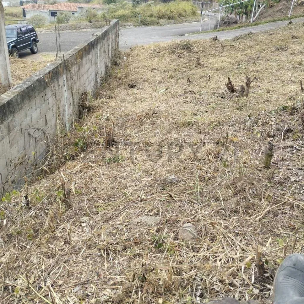 En Venta Terreno - 2
