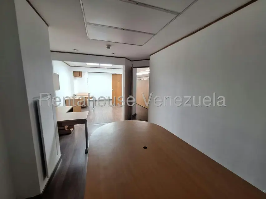 Oficina en Alquiler en Chuao, Distrito Metropolitano - 9