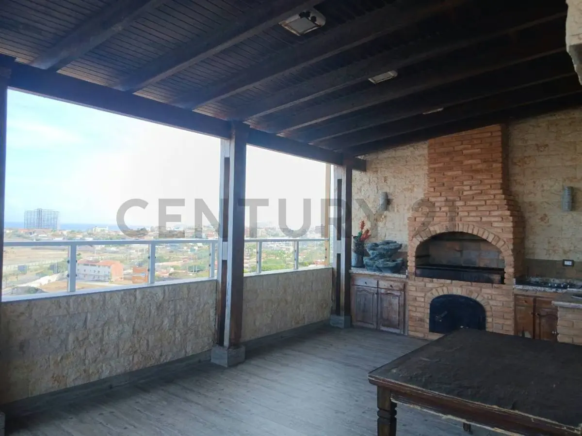 Espectacular Penthouse en Los Geranios, municipio Maneiro - 22