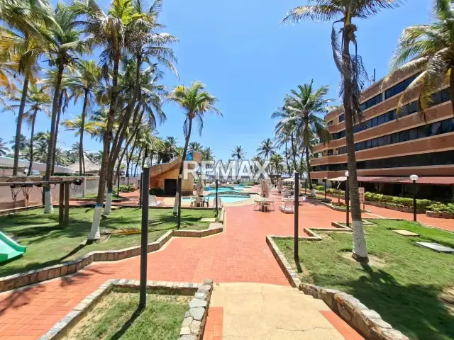 En Venta Apartamento Amoblado en el conjunto Portofino Con Salida Directa A La Playa - 8
