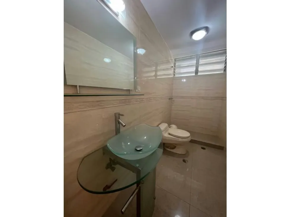 Se vende casa 730m2 4h/6b/4p Caurimare 4790 - 12