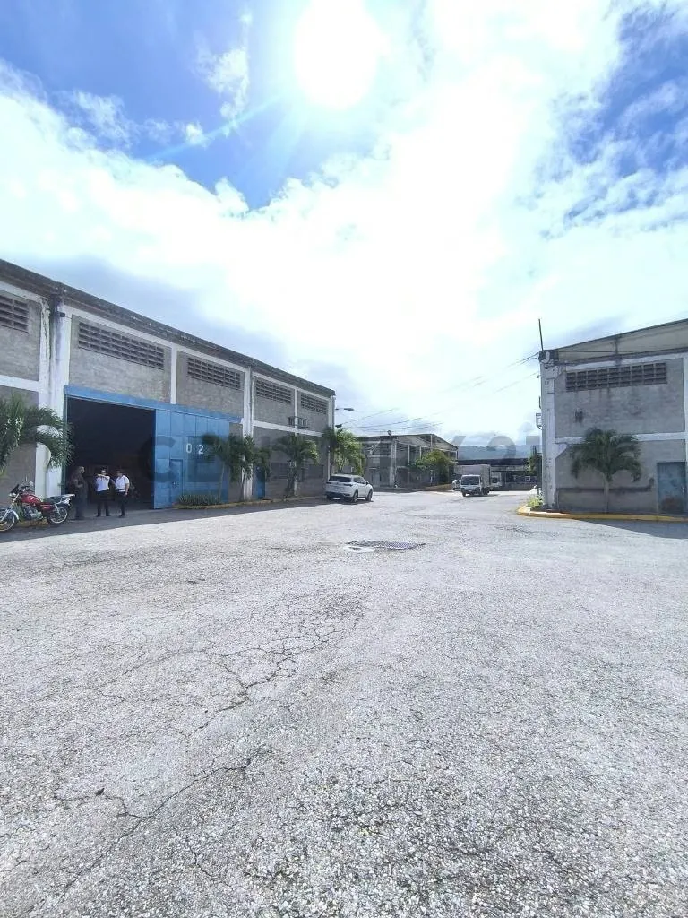 Venta de Galpón de 1527,15 m² en Guatire - 6