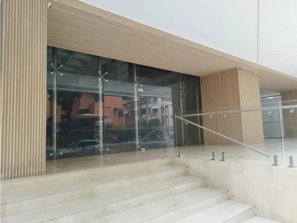 Venta de Local Comercial en Las Mercedes, Caracas, Municipio Baruta - 2