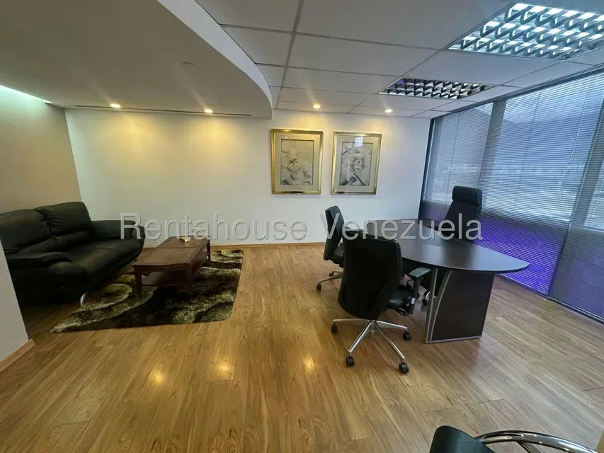 Oficina en Alquiler en Chuao, Distrito Metropolitano - 12