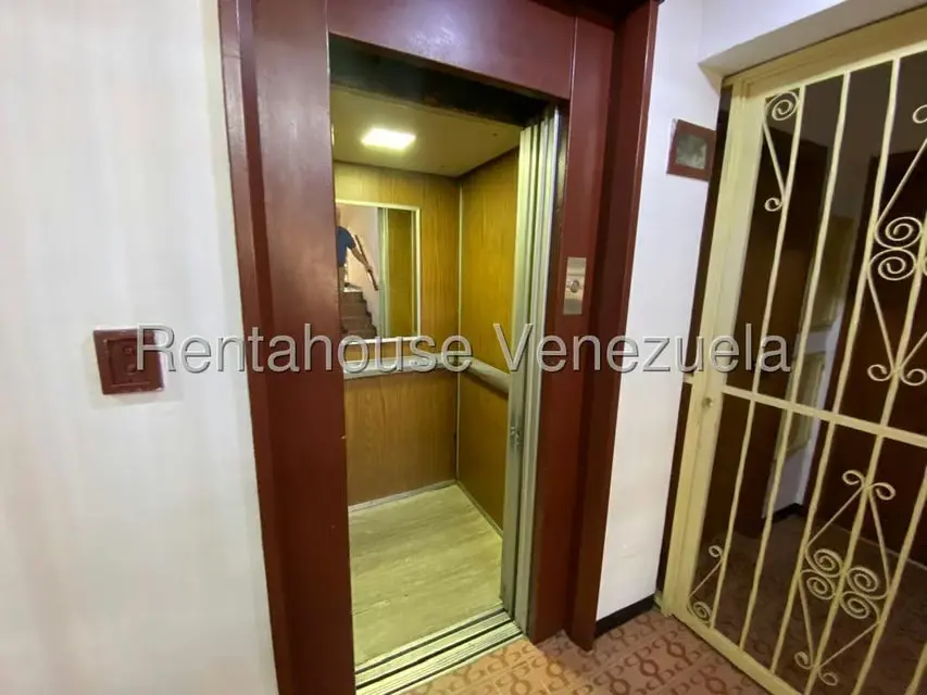 Apartamento (Penthouse) en Venta en Municipio Carrizal, Miranda - 2