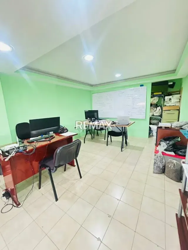EN VENTA LOCAL COMERCIAL EN RESIDENCIAS EL PARQUE - 2