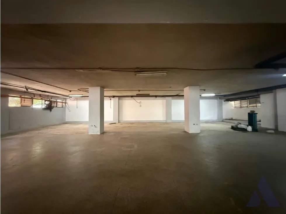 Se alquila galpón industrial 700m2 El Llanito 1464 - 4