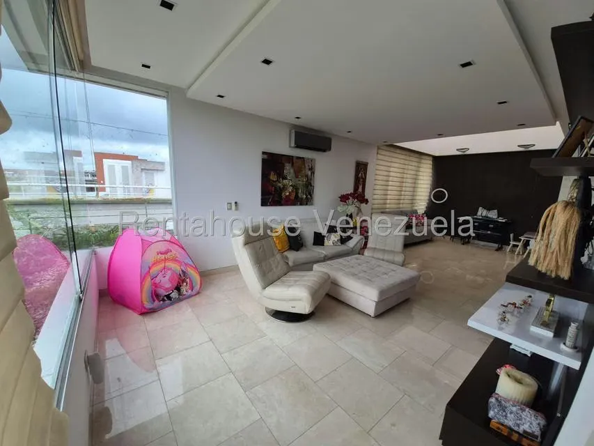 Apartamento (1 Nivel) en Venta en Villa Nueva Hatillo, Distrito Metropolitano - 24