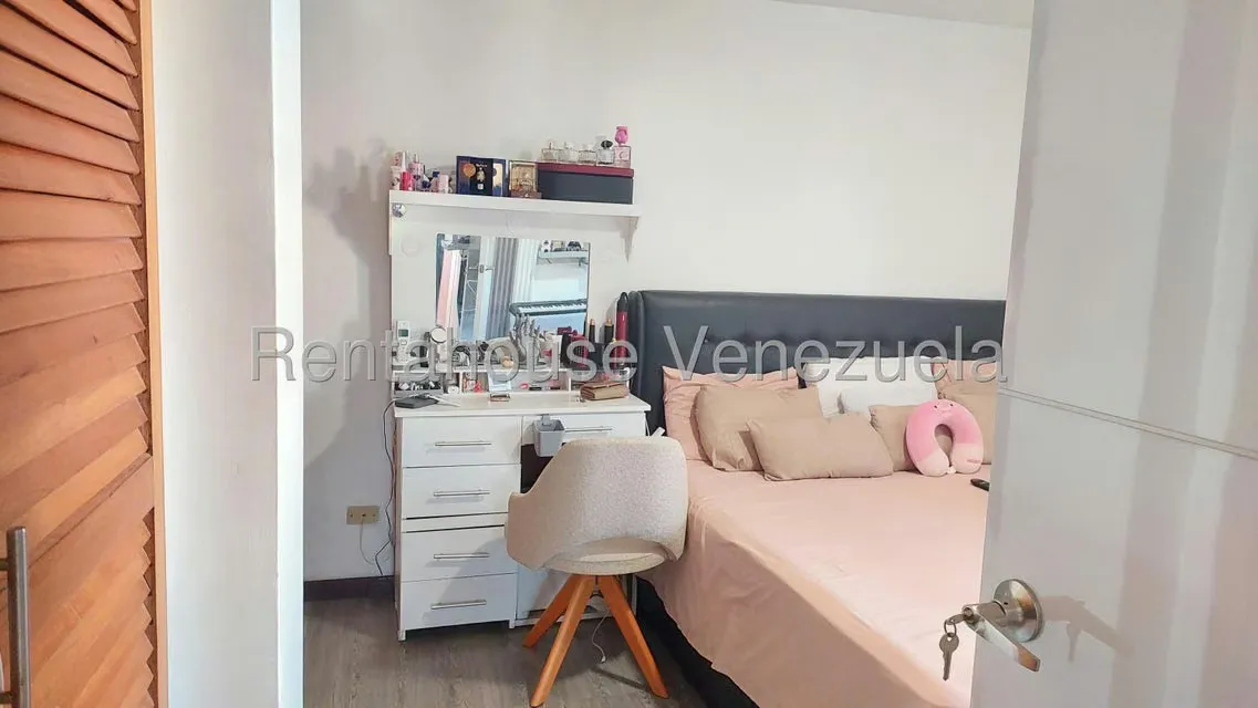 Apartamento (1 Nivel) en Venta en La Urbina, Distrito Metropolitano - 14