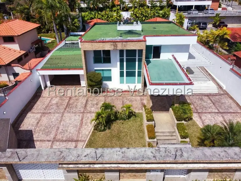 Casa (Duplex) en Venta en Loma Linda, Distrito Metropolitano