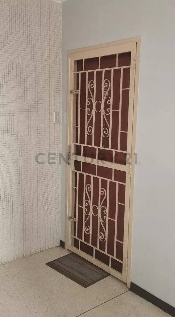 Alquiler apartamento Av. Fuerzas Armadas - 15