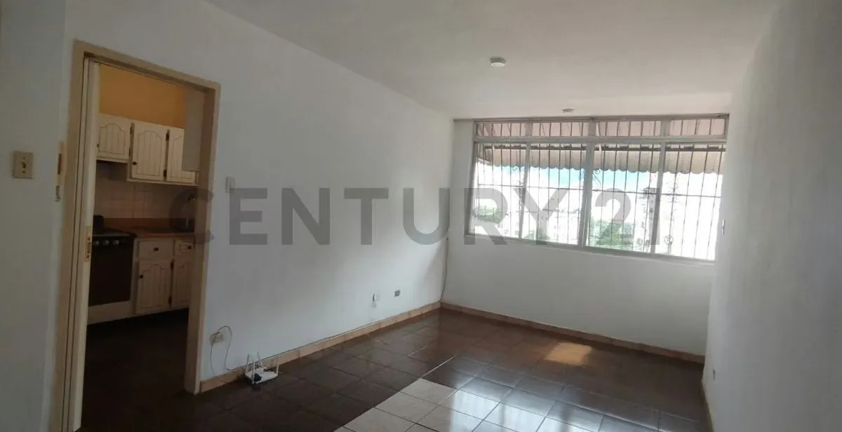 Alquiler apartamento Av. Fuerzas Armadas - 2