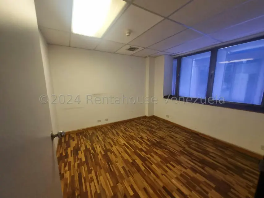 Oficina en Venta en Los Palos Grandes, Distrito Metropolitano - 5