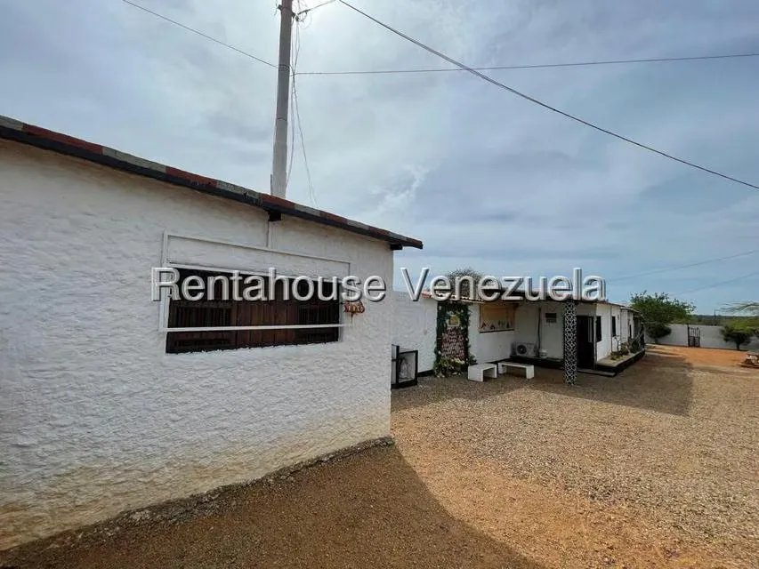 Local Comercial en Venta en Pueblo Nuevo, Falcon - 3