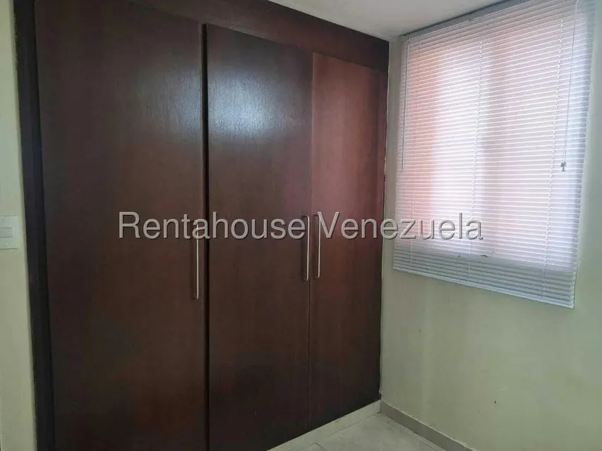 Apartamento (1 Nivel) en Venta en Parque Caiza, Distrito Metropolitano - 10