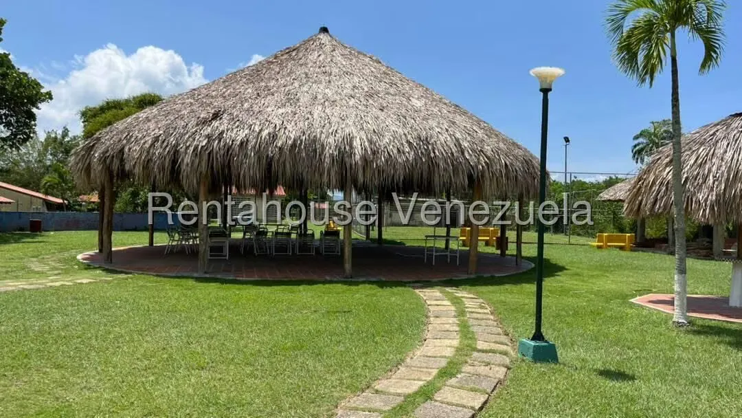 Casa (1 Nivel) en Venta en Palm Beach, Miranda - 27