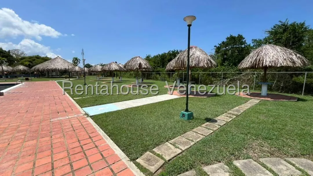 Casa (1 Nivel) en Venta en Palm Beach, Miranda - 32
