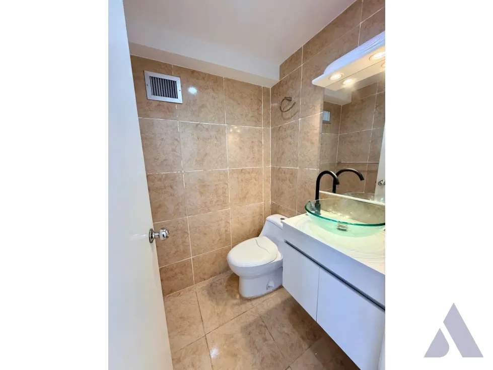 Alquilo apartamento remodelado 155m2 Altamira Sur 6818 - 8