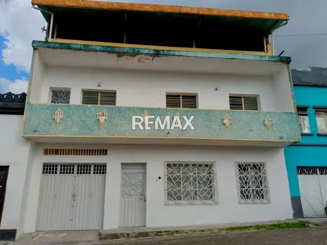 CASA PARA INVERSION ubicada en Barrio Obrero