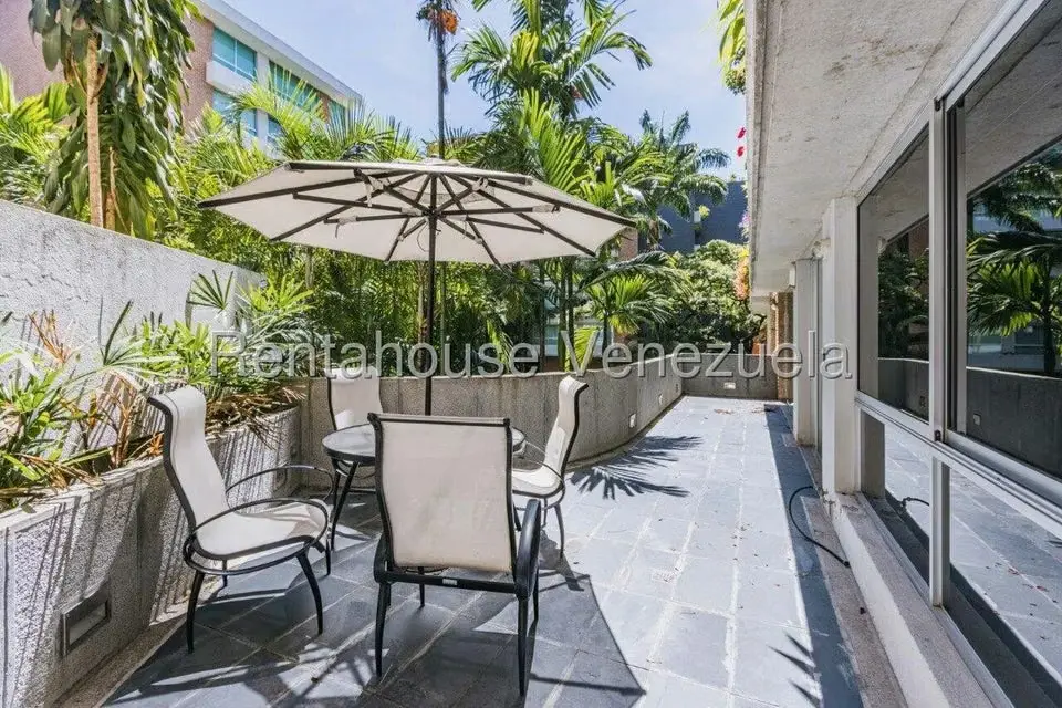 Apartamento (1 Nivel) en Alquiler en Campo Alegre, Distrito Metropolitano - 13