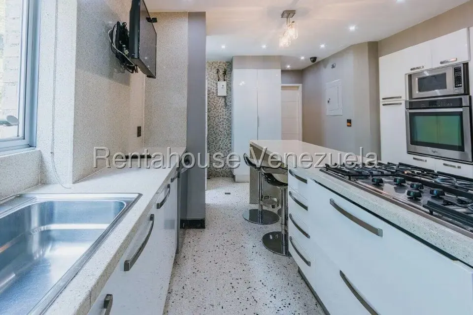 Apartamento (1 Nivel) en Alquiler en Campo Alegre, Distrito Metropolitano - 19