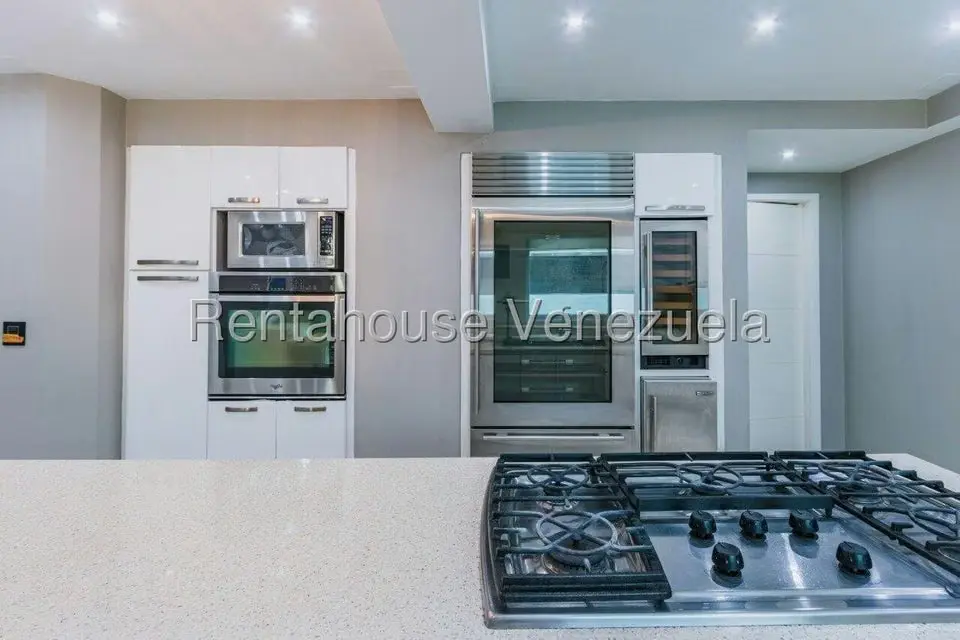 Apartamento (1 Nivel) en Alquiler en Campo Alegre, Distrito Metropolitano - 20