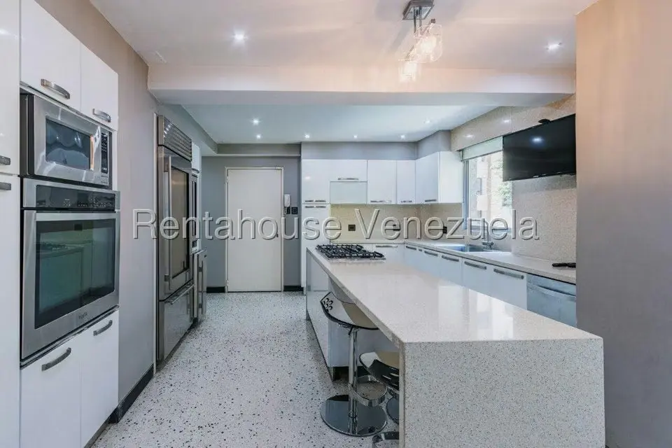 Apartamento (1 Nivel) en Alquiler en Campo Alegre, Distrito Metropolitano - 22
