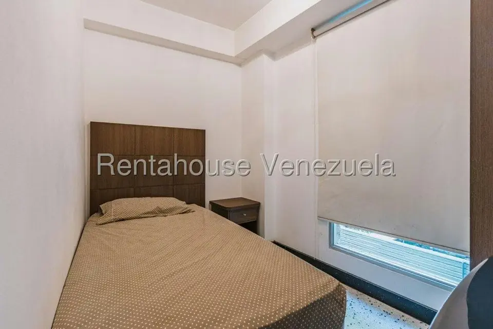 Apartamento (1 Nivel) en Alquiler en Campo Alegre, Distrito Metropolitano - 24