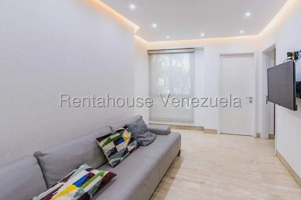 Apartamento (1 Nivel) en Alquiler en Campo Alegre, Distrito Metropolitano - 25