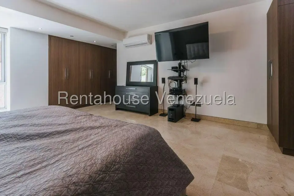 Apartamento (1 Nivel) en Alquiler en Campo Alegre, Distrito Metropolitano - 29