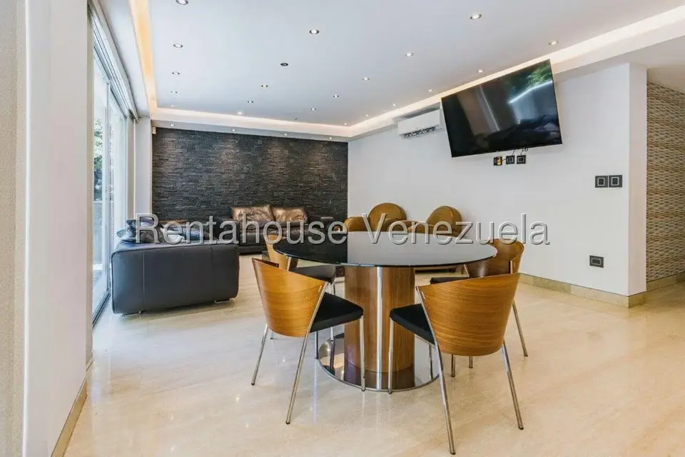 Apartamento (1 Nivel) en Alquiler en Campo Alegre, Distrito Metropolitano - 9