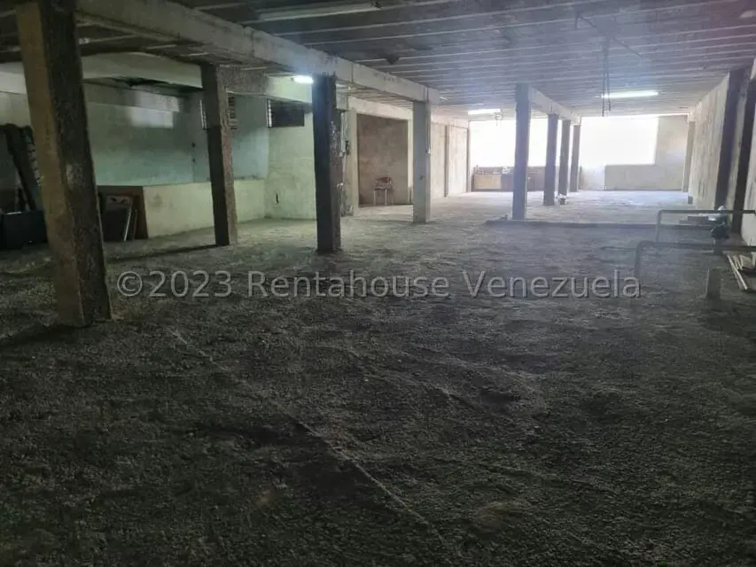 Local Comercial en Alquiler en Zona Este, Lara - 25