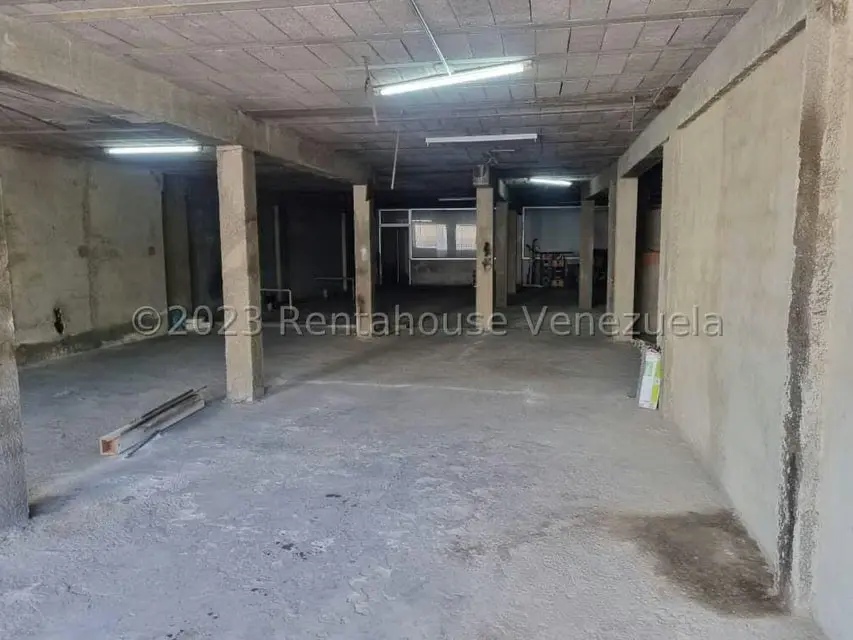 Local Comercial en Alquiler en Zona Este, Lara - 26