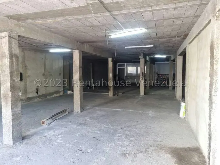 Local Comercial en Alquiler en Zona Este, Lara - 29