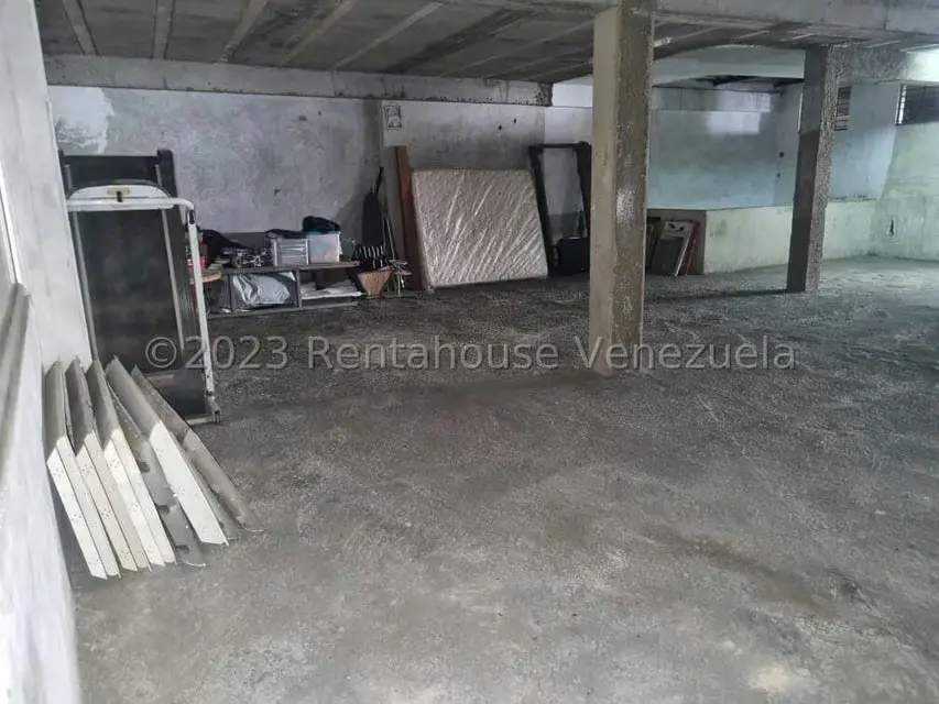 Local Comercial en Alquiler en Zona Este, Lara - 31