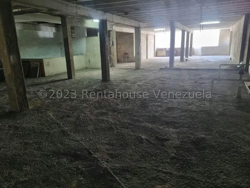 Local Comercial en Alquiler en Zona Este, Lara - 35