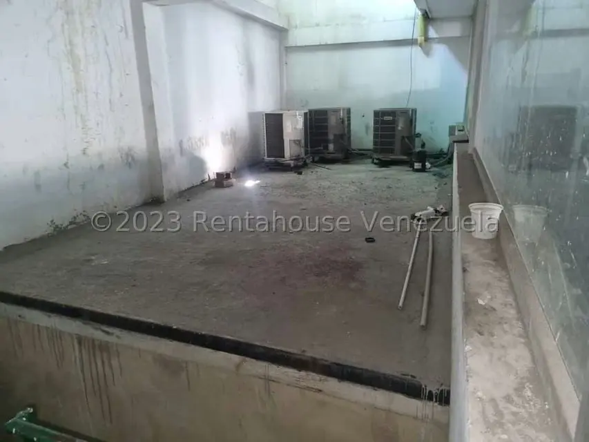 Local Comercial en Alquiler en Zona Este, Lara - 36