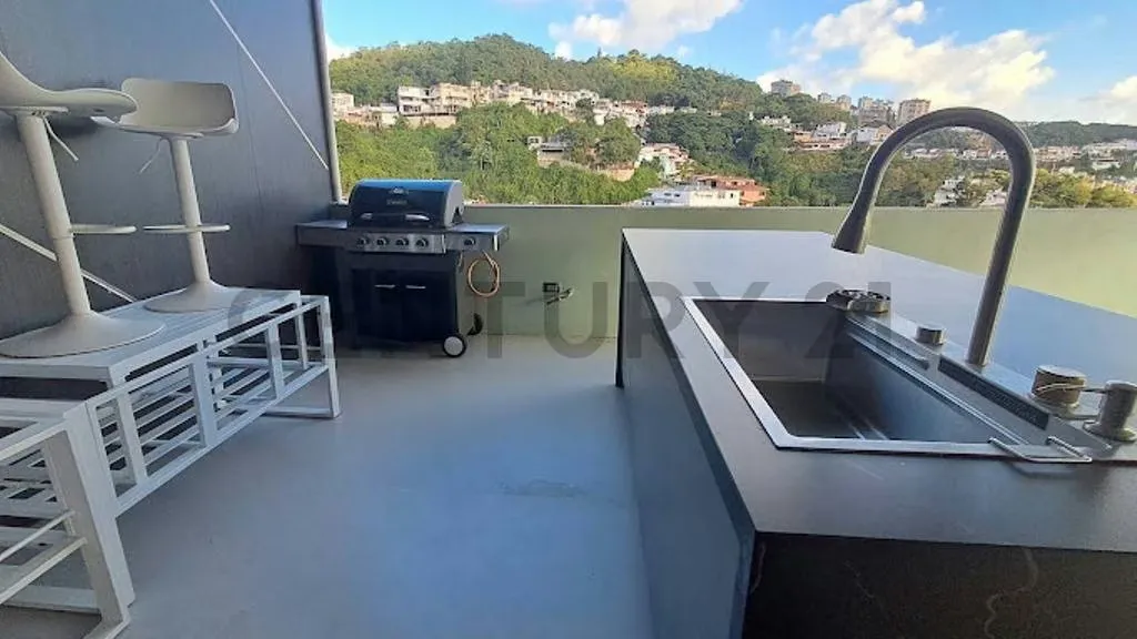 Exclusivo Penthouse en Venta – Los Chaguaramos - 12