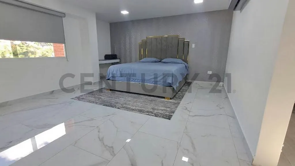 Exclusivo Penthouse en Venta – Los Chaguaramos - 9