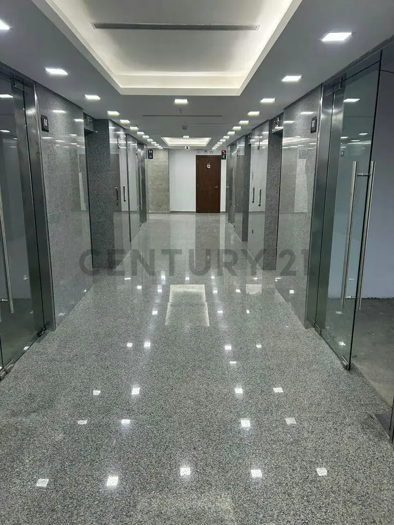 EN VENTA OFICINA PREMIUM EN LAS MERCEDES, TORRE GUAYANA - 14