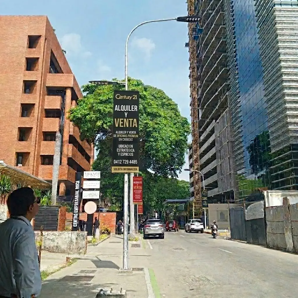 EN VENTA OFICINA PREMIUM EN LAS MERCEDES, TORRE GUAYANA - 2