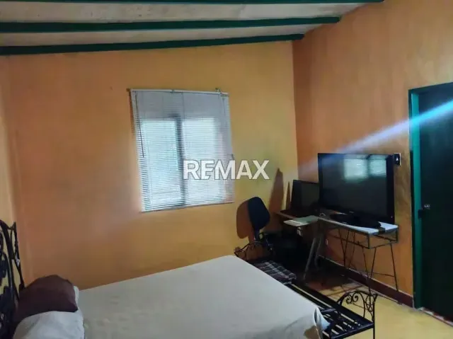 Casa de 2 Niveles en Alquiler, Amoblada y Equipada Ideal para Empresas. - 12
