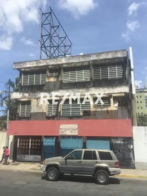 EDIFICIO EN AVENIDA UNIVERSIDAD , ZONA DE ALTO TRAFICO